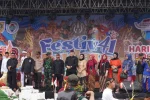 Parade Budaya Lebaran Bojonggede 2025 digelar di Lapangan Siaga, Desa Bojonggede. Ribuan warga hadir, UMKM berpartisipasi, jaga warisan budaya.. Foto Narasitoday.com