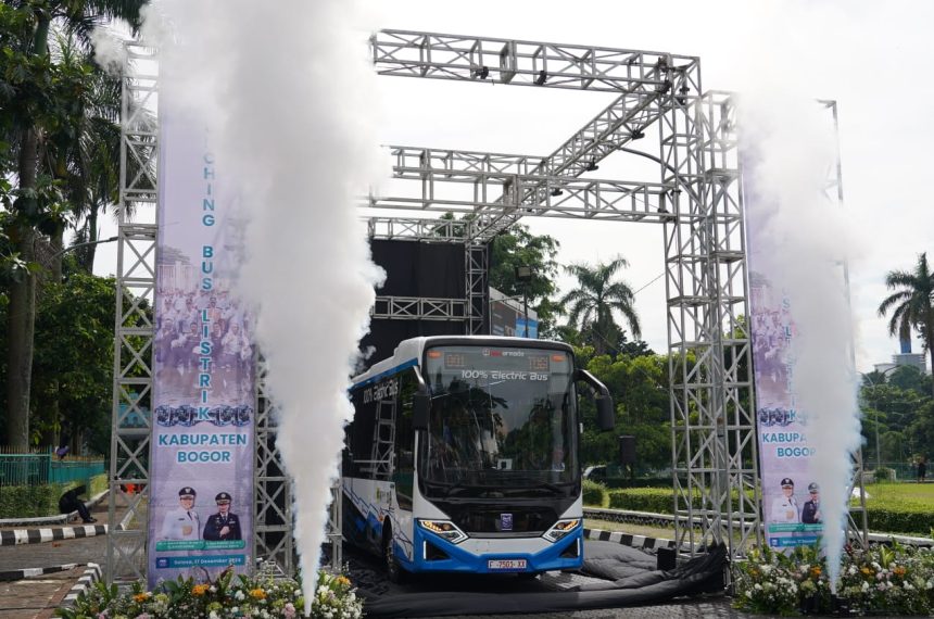 Empat Bus Listrik Rute Bojonggede-Sentul City Resmi Dioperasikan